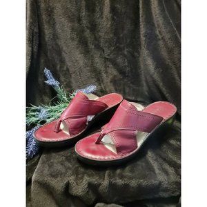 Womens Rich deeper Red Bass Thong Sandals 9.5 med